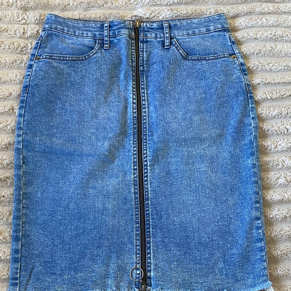 Zip up mid length skirt from WildFable size S. Denim in color